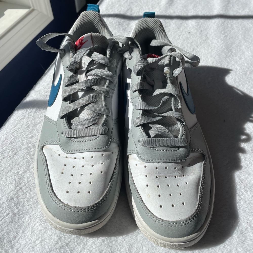 Nike leather boys sneakers